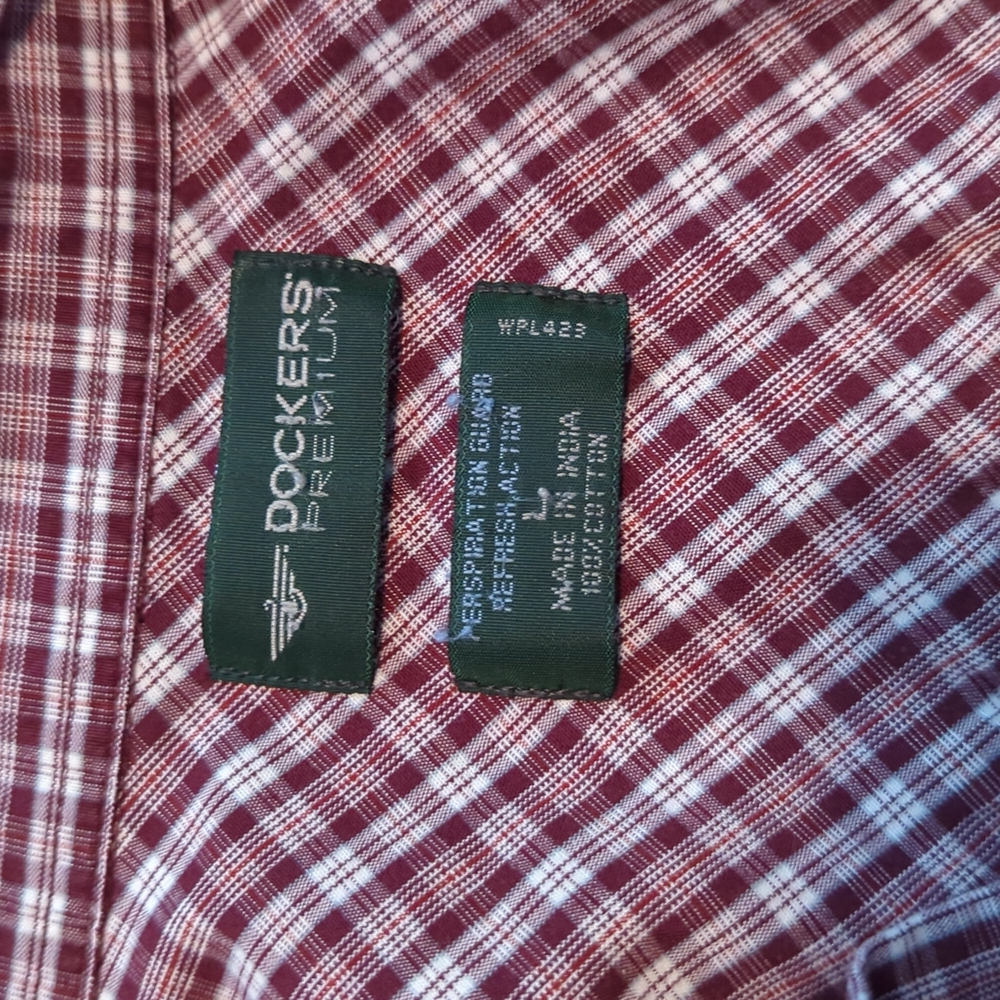 Red button down shirt - Picture 3 of 3